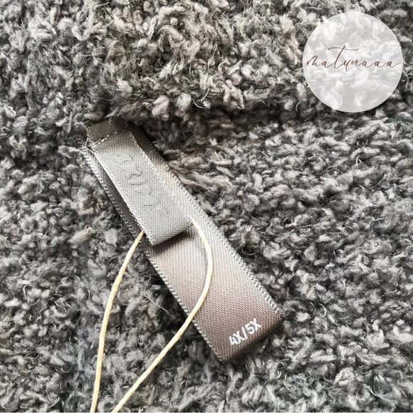 Skims Cozy Knit Short in Juniper 4X/5X - Picture 2 of 3